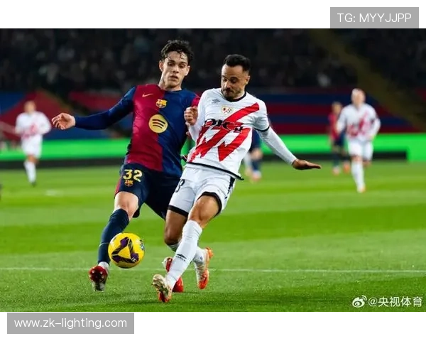 莱万点射制胜 巴萨1-0力克巴列卡诺重回西甲榜首